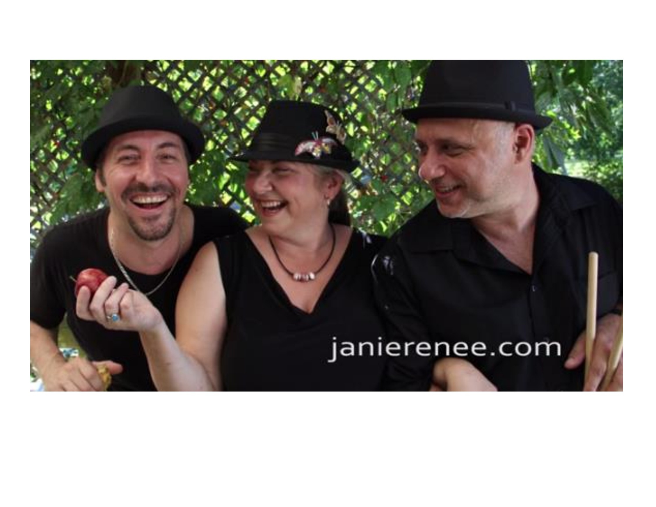 Trio Janie Renée (c) Dave Poulin 2016